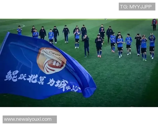 2025中甲大连鲲城队观众热情高涨总人数达75534场均超5000人